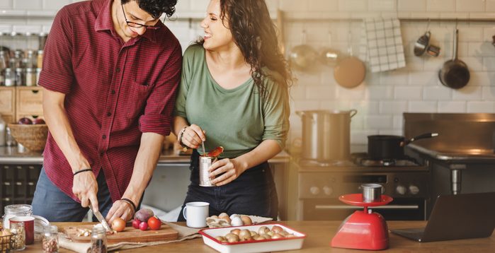 Pour un couple durable, vous séparez les tâches ménagères
