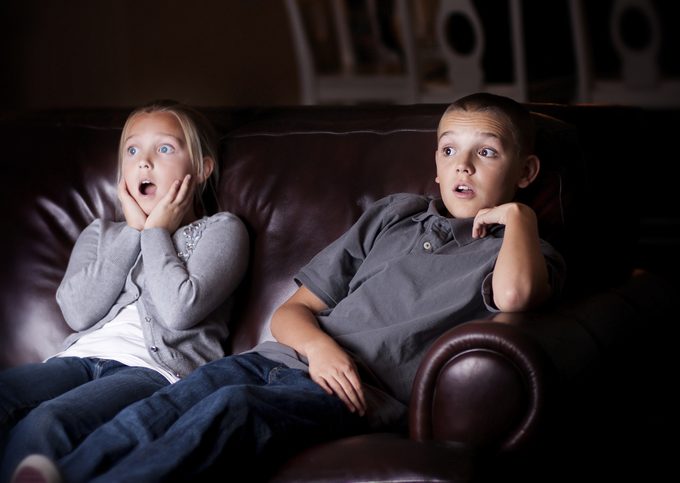 Ce que regarde les enfants à la télévision les impacte. 
