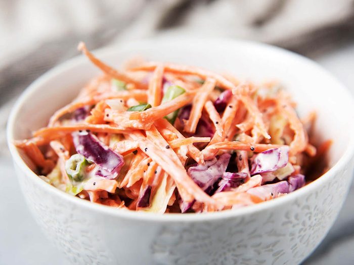 Collations santé: salade de chou au gingembre.