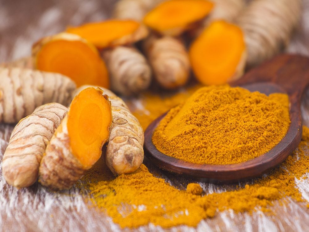 11 benefits of turmeric for glowing skin and hair