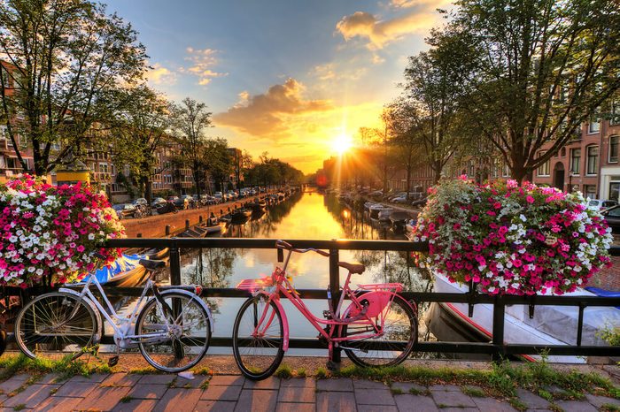 Roulez en vélo à travers Amsterdam