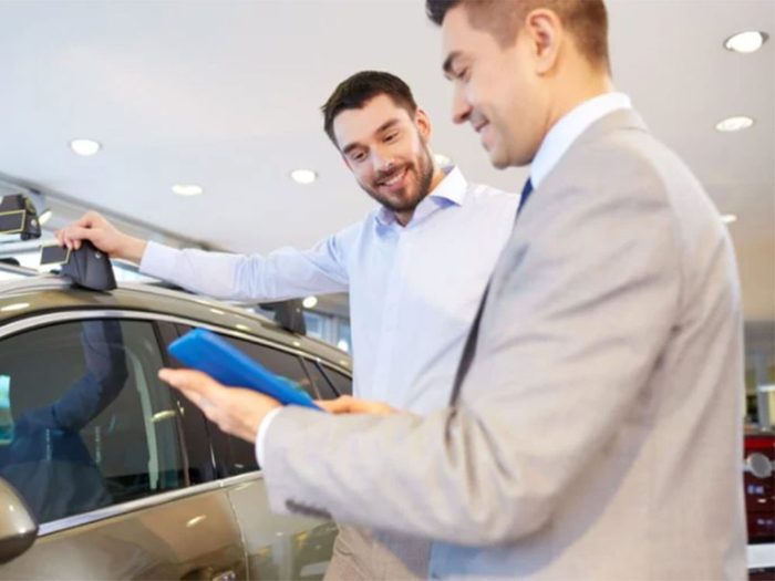 Acheter une voiture: planifiez le moment de votre achat.