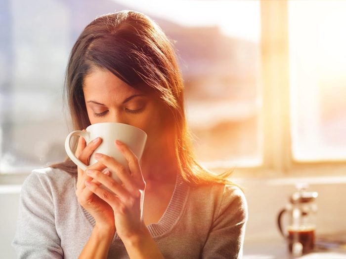 La fatigue se fera moins sentir en buvant plus de café.