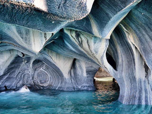 Les grottes de marbre au Chili font partie des plus belles formations rocheuses naturelles  travers le monde.