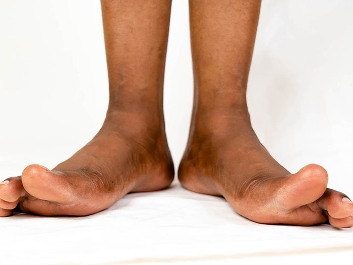 Le dessous et les côtés des pieds sont des parties du corps que vous ne lavez pas assez.