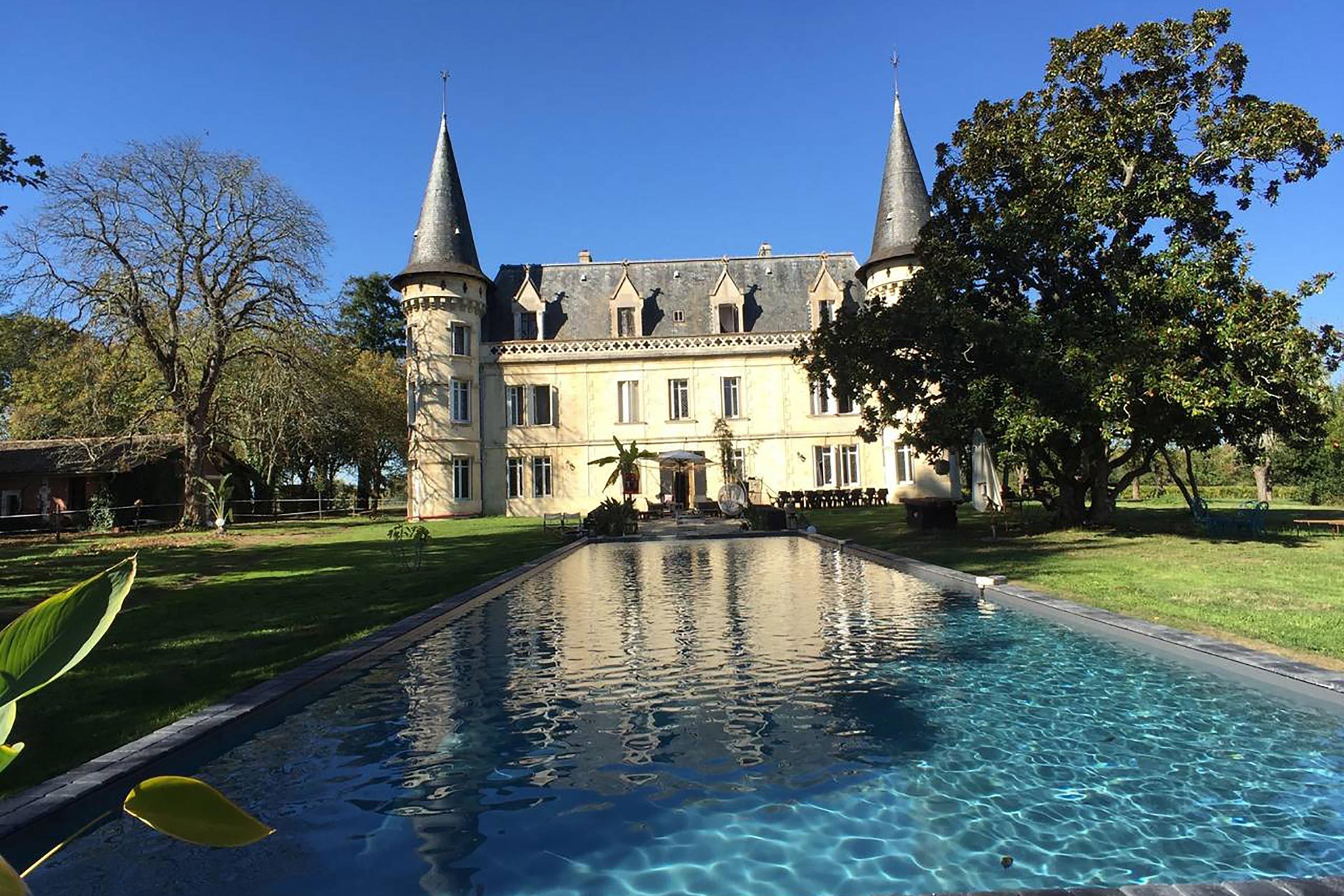 Destination château Bordeaux et vignoble à Saint-Sulpice-et-Cameyrac, France