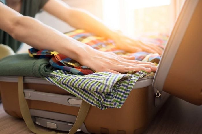 Les valises à roulettes sont plus pratiques pour voyager.