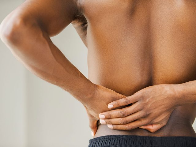 Une douleur dans le bas du dos pourrait signifier une artre bloque.