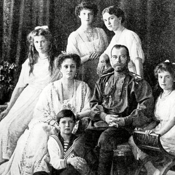 Chair de poule : photo de la famille Romanov avant son assassinat.