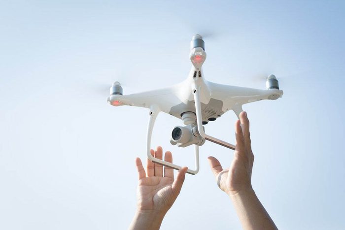 Emploi du futur vraiment cool : piloter un drone.