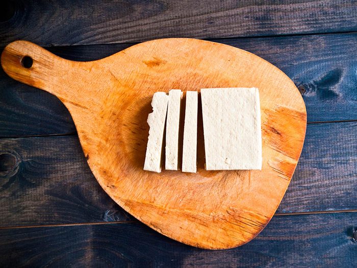 Superaliment: le tofu bénéfique pour la santé.