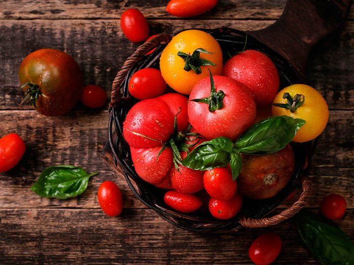 Superaliment: la tomate source de vitamine A.