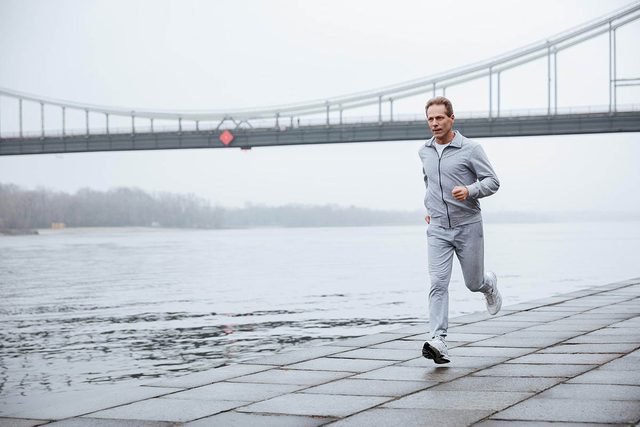 Mise en forme aprs 50 ans : courir est une activit formidable pour la sant cardiovasculaire.