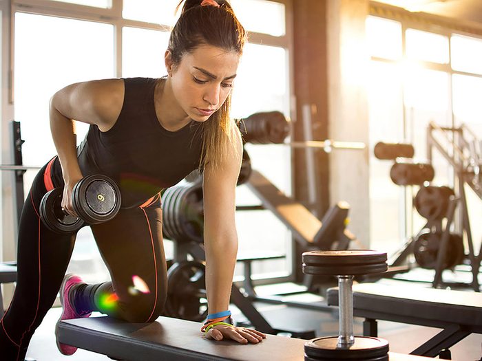 La masse musculaire vous donne l'impression que votre poids est lourd, mais travaille pour vous.