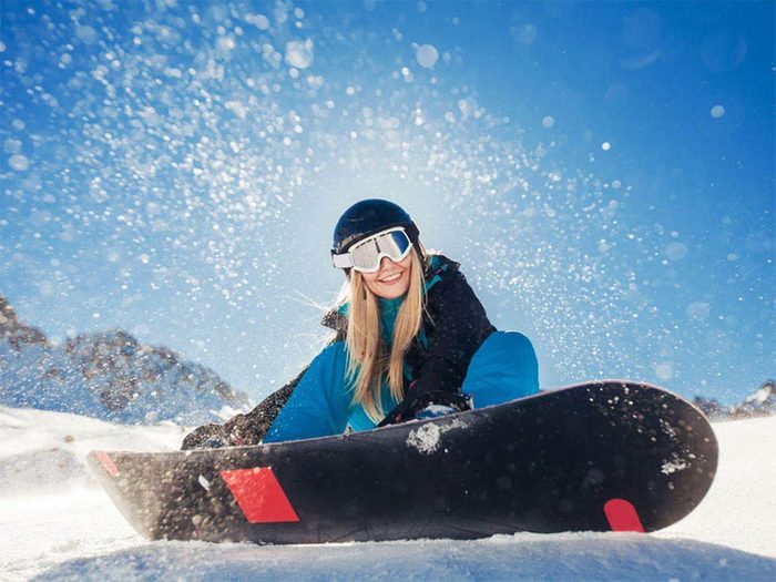 Faire du ski cet hiver vous rendra heureux.