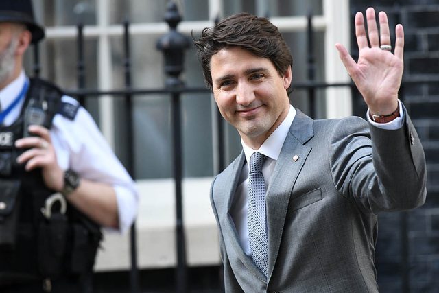 De fausses nouvelles sur Justin Trudeau ont permis  deux adolescents de gagner de l'argent.