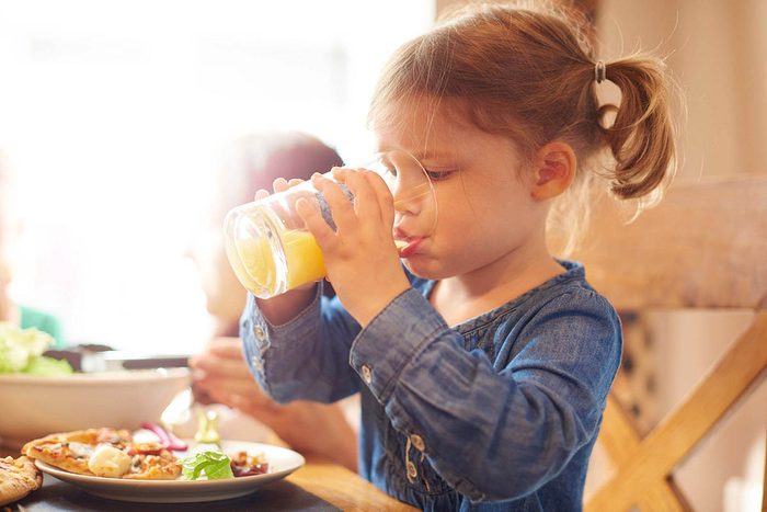 Mythe sur la santé : le jus de fruit est meilleur que les boissons gazeuses.