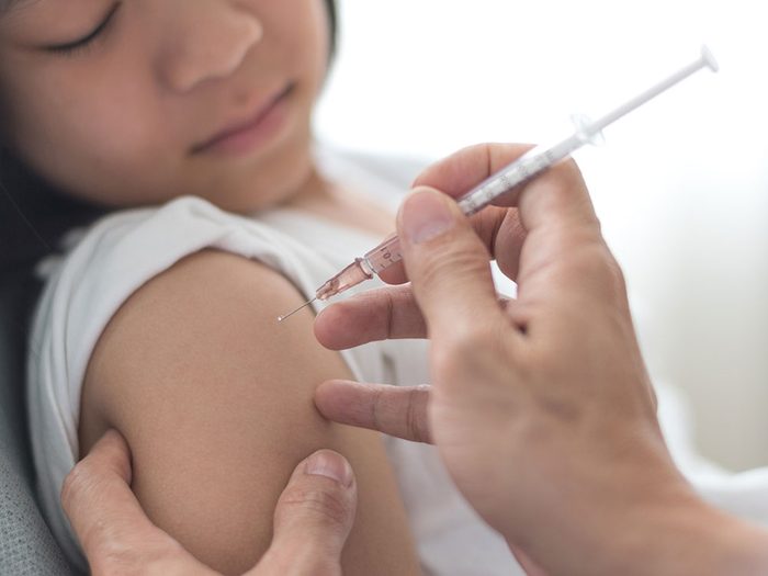 Mythe sur la santé: les vaccins sont seulement pour les enfants.