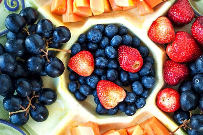 L'espérance de vie peut augmenter en mangeant des fruits et légumes.