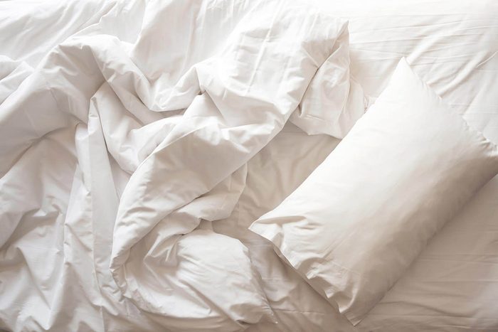 Pour mieux dormir, changez vos draps régulièrement.
