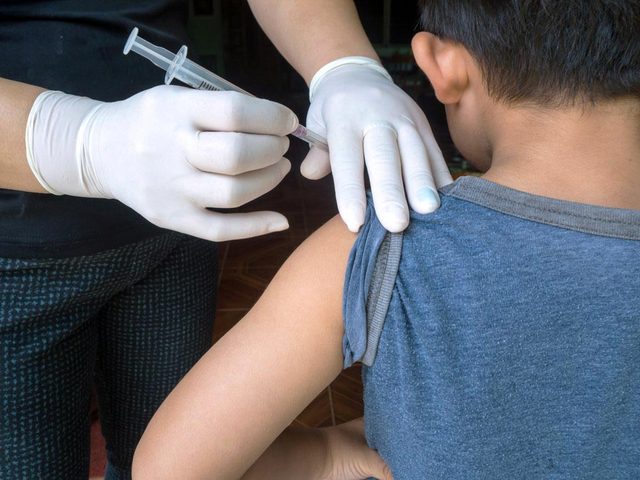 Cancer col utrus : les garons devraient aussi se faire vacciner contre le VPH.