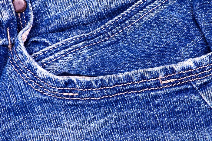 Explications : pourquoi les jeans ont-ils une petite pochette?