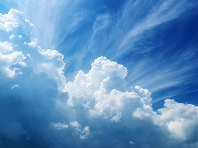 Fait scientifique: un nuage peut peser plus d'un million de livres.