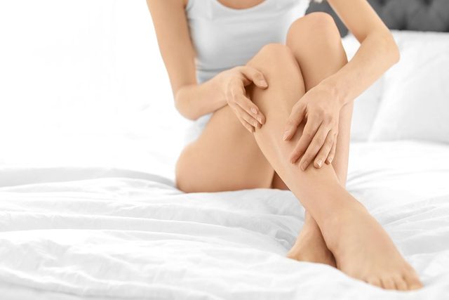Symptmes de maladies : une hyperpigmentation sur les jambes peut tre un signe de diabte.