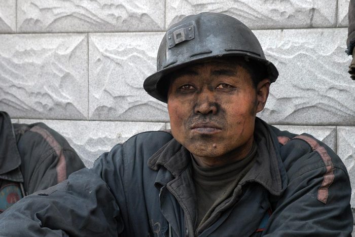 Les conditions de travail ont changé depuis les émeutes d’Heilongjiang LongMay Mine Riots en Chine.