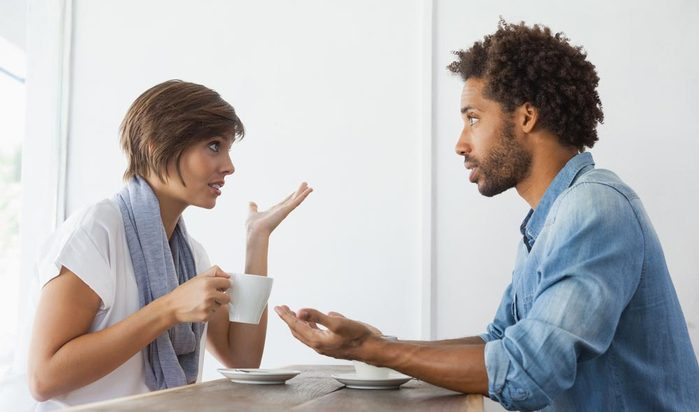 Sujets de dispute communs à tous les couples : le manque de communication.