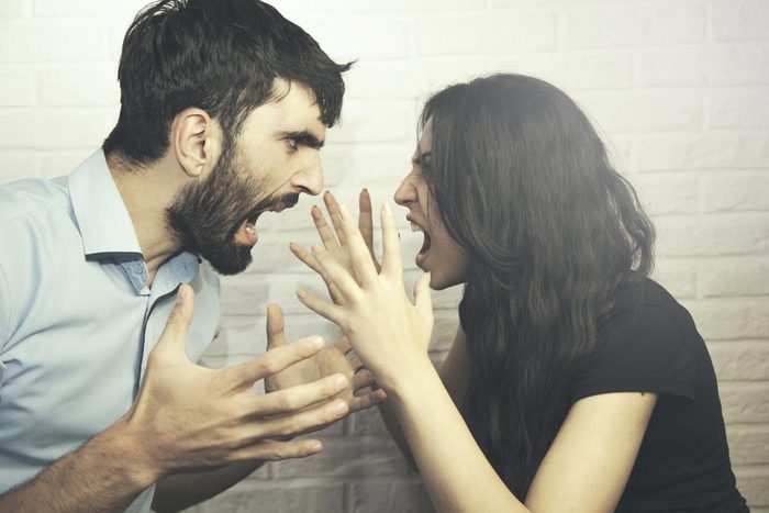Sujets de dispute communs à tous les couples : les disputes non résolues.
