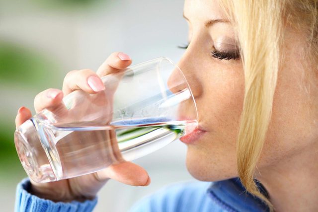 La soif peut tre due  une maladie qui entraine une scheresse de la bouche.