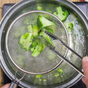 Mauvaises habitudes : faire bouillir les légumes.