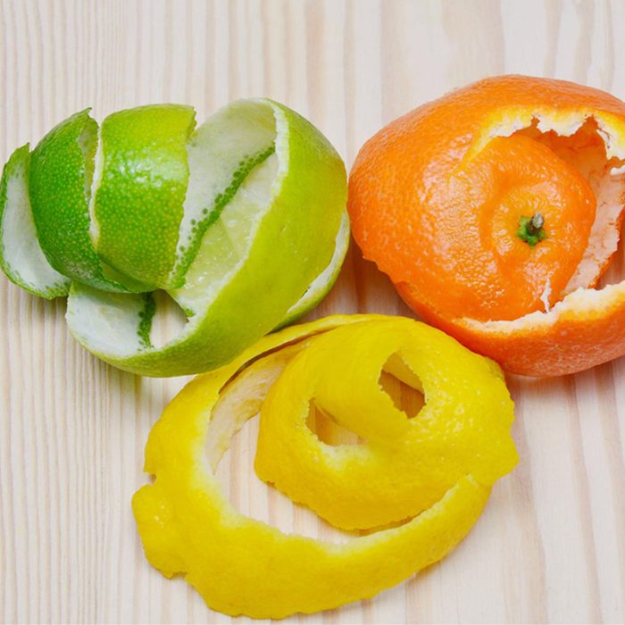 Les écorces de citron ne doivent pas être considérées comme des déchets alimentaires.