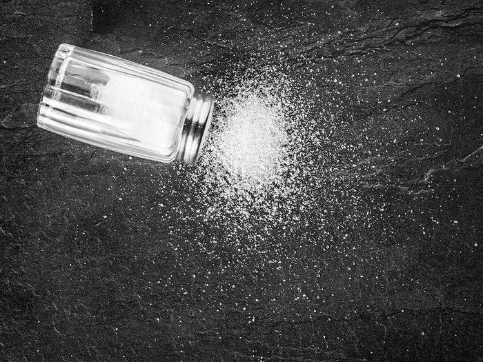 Les méfaits du sel sont un sujet de santé controversé.
