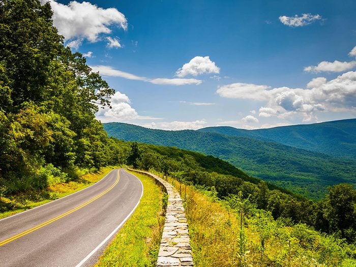 La route Skyline Drive en Virginie est une route américaine incontournable.