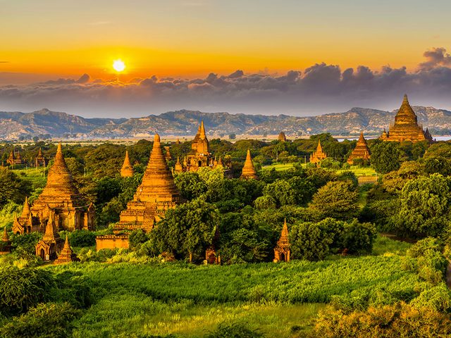 N'hsitez pas  visiter les temples de Bagan  Myanmar