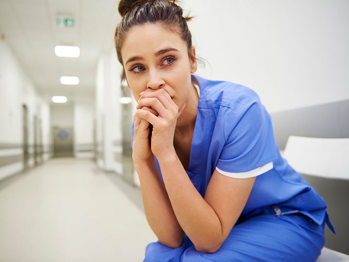 Les infirmières qui s'occupent des victimes d'agressions sexuelles sont plus susceptibles de souffrir d’un traumatisme indirect.