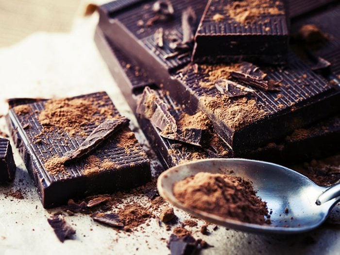 Le chocolat noir fait partie des aliments riches en magnésium
