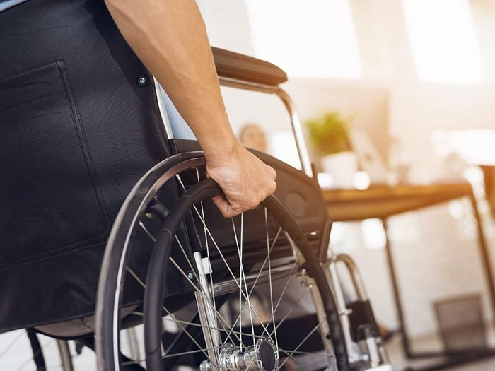 Savez la différence entre invalidité et maladie grave car votre couverture d'assurance ne sera pas la même.