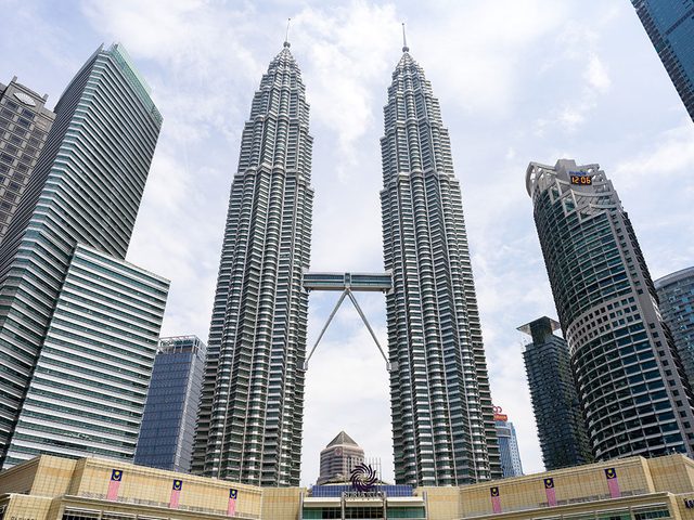 Les Tours Petronas 2 figurent parmi es plus hauts gratte-ciels du monde.
