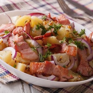 Salade aux trois pommes de terre et au bacon