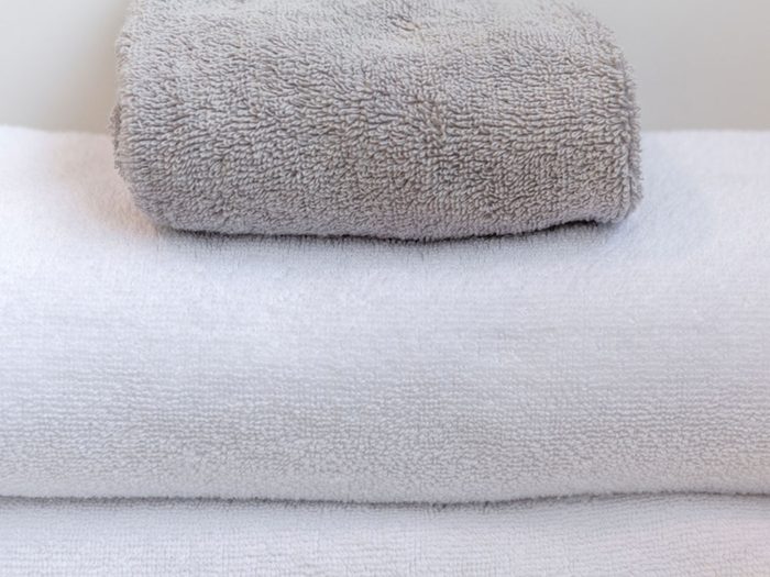 Attention aux serviettes et débarbouillettes qui peuvent transmettre le rhume et la grippe.