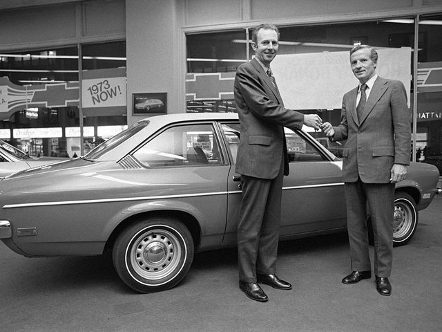 La Chevrolet est une voiture vintage.