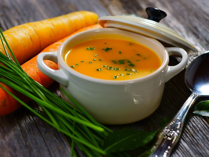 Pour manger plus de légumes, faites-en des soupes.