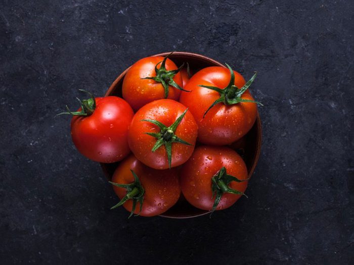 Les tomates sont des aliments populaires maintenant, mais pas il y à 100 ans!