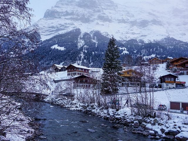 Grindelwald en Suisse est l'une des 13 villes dans le monde qui sont magnifiques sous la neige.