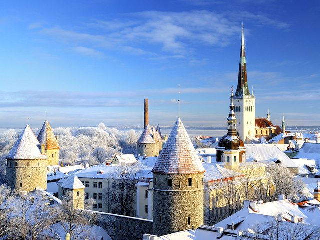 Tallinn en Estonie est l'une des 13 villes dans le monde qui sont magnifiques sous la neige.