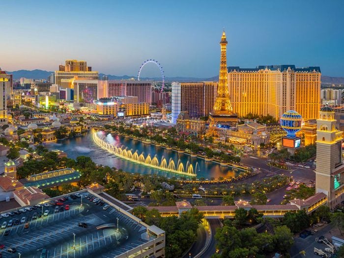 Faits incroyables: Las Vegas Strip n’est pas à Las Vegas.