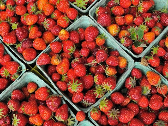 Faits incroyables: la fraise n’est pas un fruit.